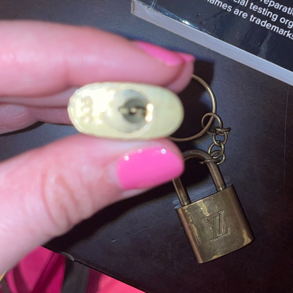 Lv Locks - image 4